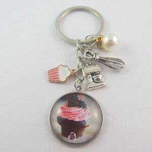 Cupcake Keychain Baking Keychain Cup Cake Key Ring Gift for Pastry Lover